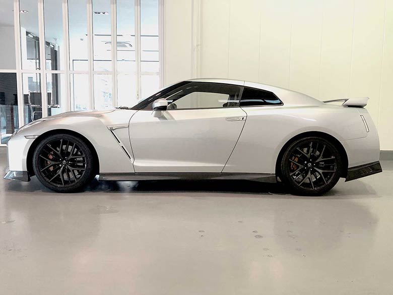 日産 GT-R 3.8 プレミアムエディション 4WD - シルバー F255/40-20、R285/35-20。専用の20インチレイズホイール。 (7/20枚)