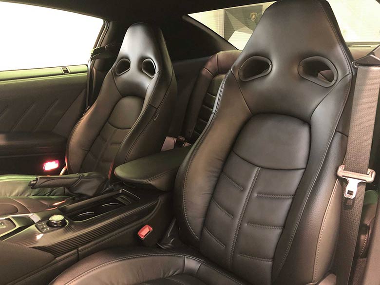 日産 GT-R 3.8 プレミアムエディション 4WD - シルバー 本革スポーツシート。パワーシート、シートヒーター付き。綺麗で使用感ございません。 (11/20枚)