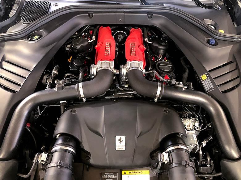 フェラーリ カリフォルニアT F1 DCT - ブラックメタリック 新世代のV8DOHCターボエンジン (17/19枚)