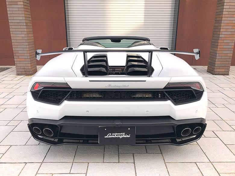 ランボルギーニ ウラカンスパイダーRWD (LDF)　純正エアロキット付き - ホワイト リヤビューカメラ (3/38枚)