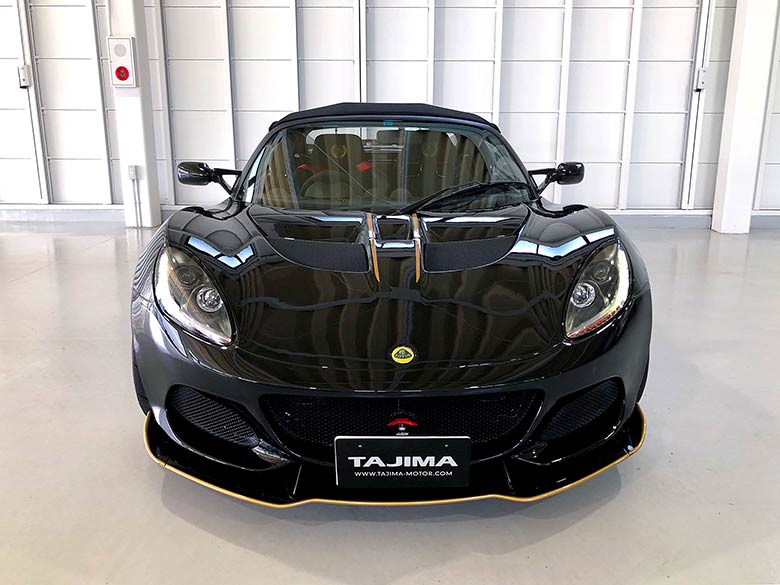 ロータス エリーゼ CUP250 GP EDITION - ブラック ブラック×ゴールドの組み合わせで、往年のJPSロータスF1を思わせるカラーリング (2/31枚)