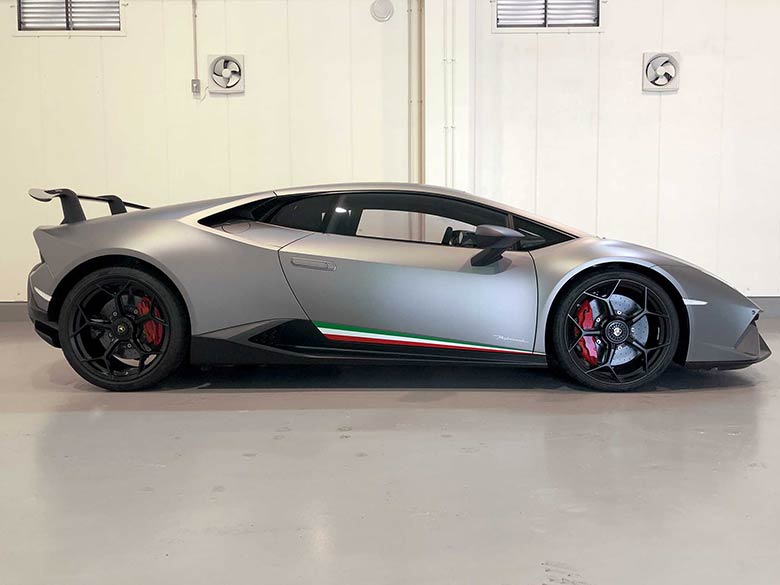 ランボルギーニ ウラカン ペルフォルマンテ (LDF) 4WD - グレー CCB with Red painted brake calipers (4/19枚)