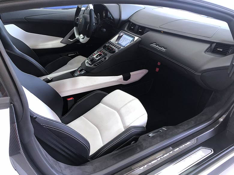 ランボルギーニ アヴェンタドール S - Bianco Isis(ホワイト) MY2017 パワーシート、シートヒーター (17/20枚)