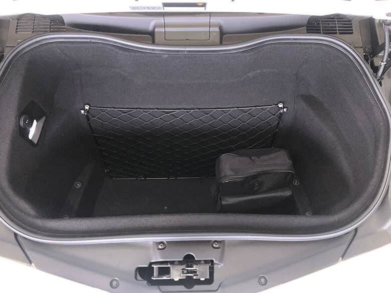 ランボルギーニ アヴェンタドール S - Bianco Isis(ホワイト) MY2017 フロントフード下のラゲッジスペース (18/20枚)