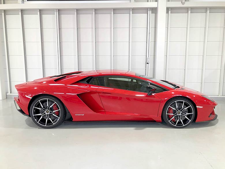 シャシーはカーボンモノコック (7/19枚) ランボルギーニ アヴェンタドール S - Rosso Mars(レッド) MY2019