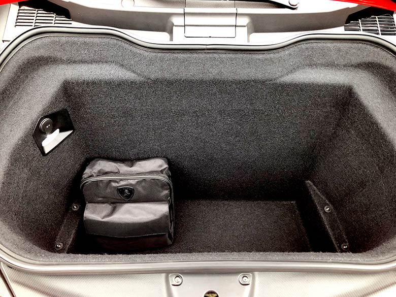 ラゲッジスペース(18/19枚) ランボルギーニ アヴェンタドール S - Rosso Mars(レッド) MY2019