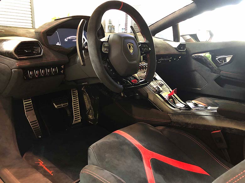 ランボルギーニ ウラカン ペルフォルマンテ (LDF) 4WD - グレー Rosso Alalaコントラストカラー (15/20枚)