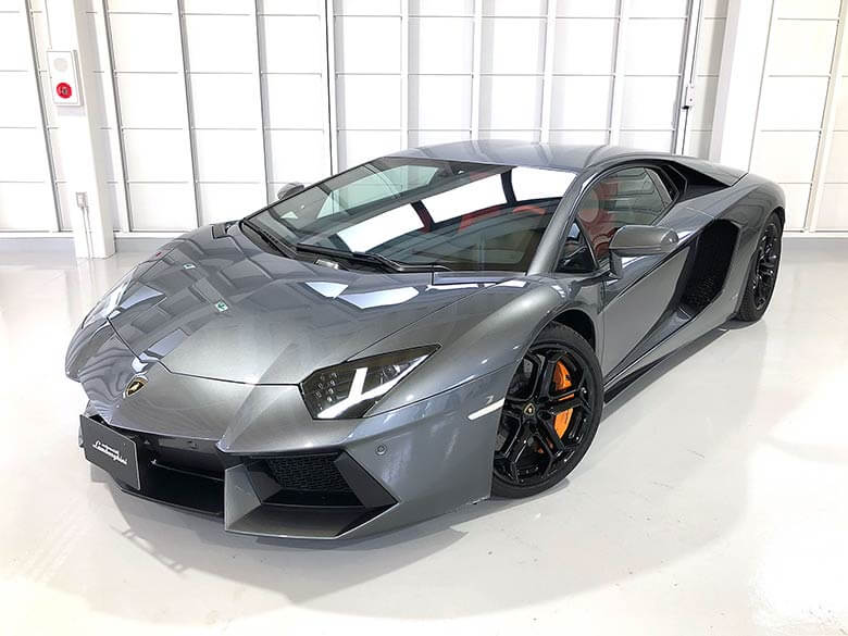 フロントリフティングシステム搭載 (2/18枚)  ランボルギーニ アヴェンタドール LP700-4 グレーメタリック MY2012