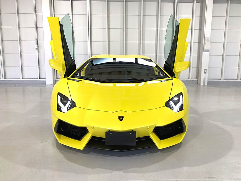 ランボルギーニ アヴェンタドール LP700-4