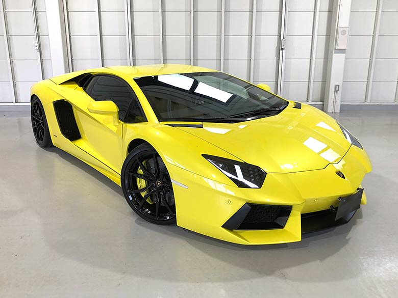 アドペルソナムカラーの鮮やかなイエロー (4/19枚) ランボルギーニ アヴェンタドール LP700-4 イエローメタリック MY2014