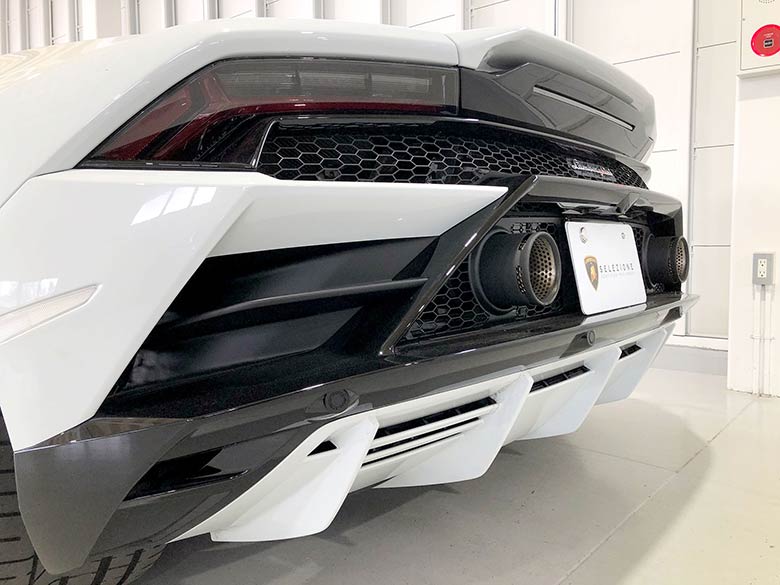 ランボルギーニ ウラカン EVO (LDF) 4WD - メタリックホワイト(Bianco Icarus） (9/20枚)