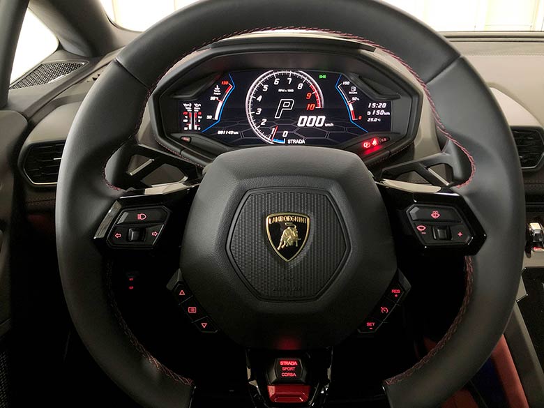 ランボルギーニ ウラカン EVO (LDF) 4WD - メタリックホワイト(Bianco Icarus）  (16/20枚)