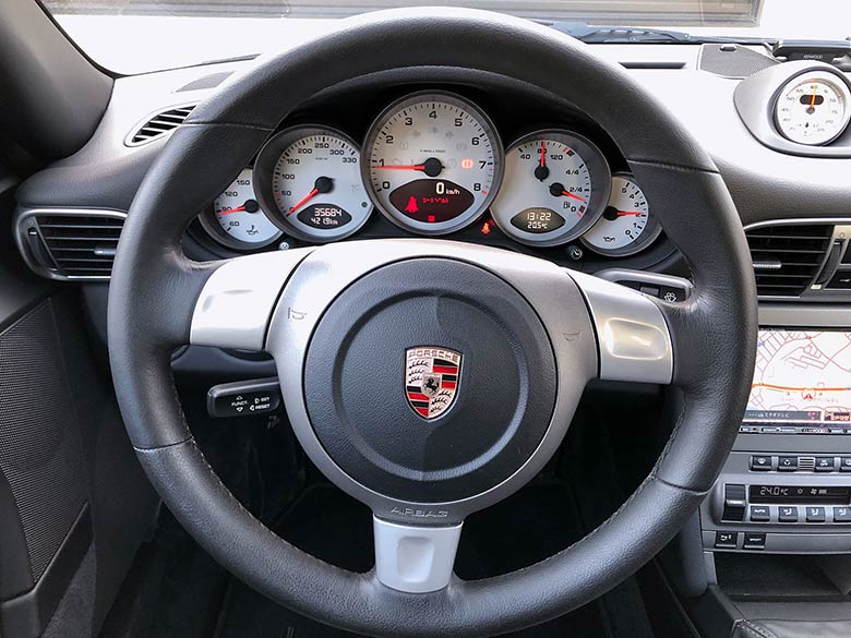 3本スポークスポーツステアリングホイール（前後・高さ調整付き） (15/19枚)(15/19枚)-ポルシェ 911カレラS(997) 6MT ホワイト