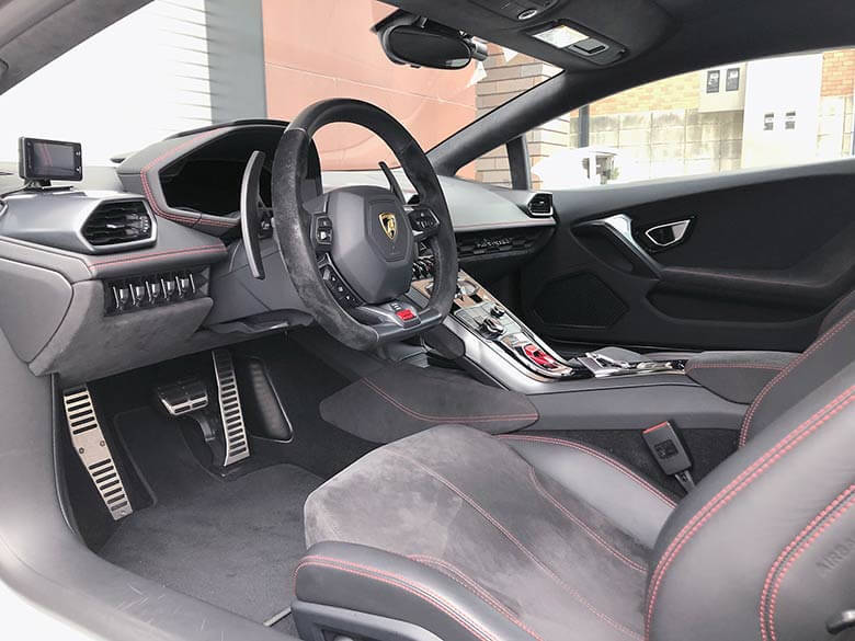 ランボルギーニ ウラカン LP610-4 (LDF) 4WD - ホワイトメタリック スポルティーボインテリア (11/26枚)