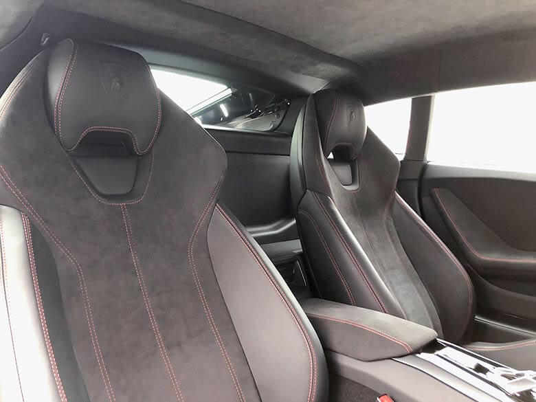 ランボルギーニ ウラカン LP610-4 (LDF) 4WD - シートも状態良好です (23/26枚)