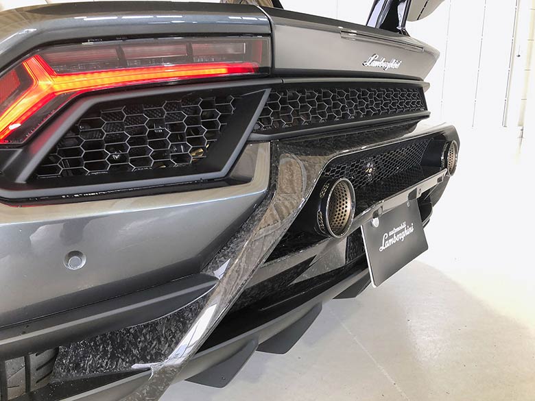 ランボルギーニ ウラカン ペルフォルマンテ (LDF) 4WD - ALAによるエアロデバイスと高い位置に装着されたエキゾーストが織りなす迫力のリヤエンド (21/21枚)