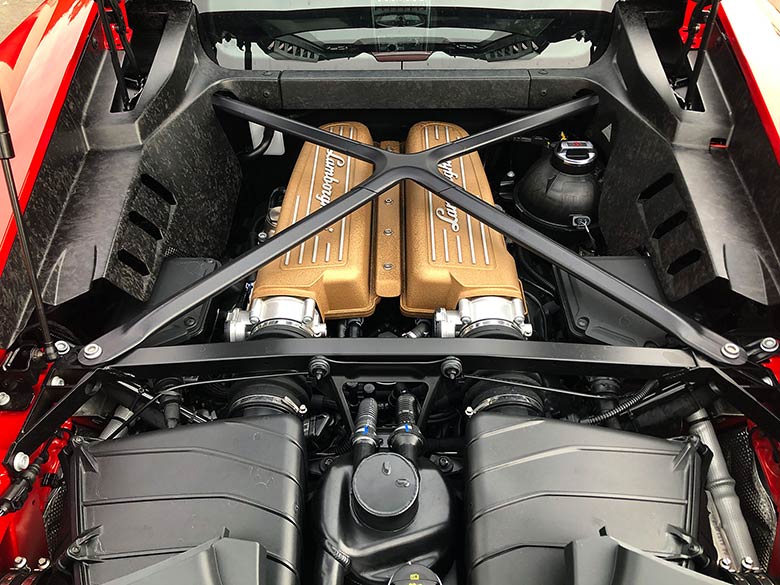 ランボルギーニ ウラカン ペルフォルマンテ (LDF) 4WD - レッド 快音を奏でる、5.2L V10 NAエンジン(12/20枚)