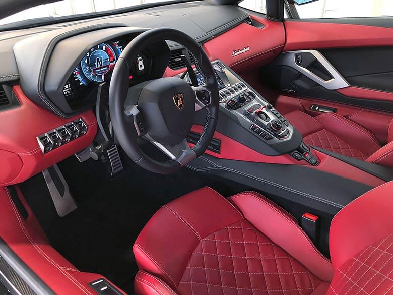 Q-Citura インテリア (14/24枚) ランボルギーニ アヴェンタドール S ロードスター シルバー MY2018