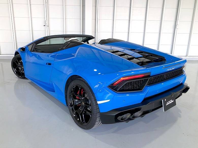 ランボルギーニ ウラカンスパイダーRWD (LDF) - ブルー エクステリアはブルーとブラックのコーディネート (9/22枚)