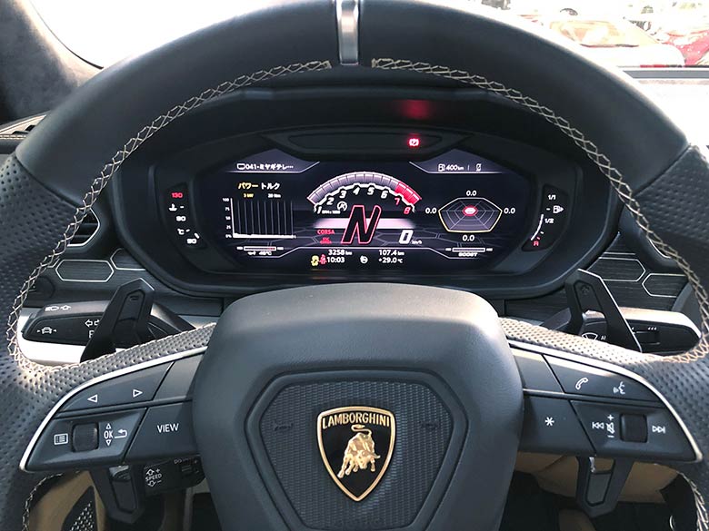 ランボルギーニ ウルス4.0 4WD - ブルーメタリック(15/23枚)