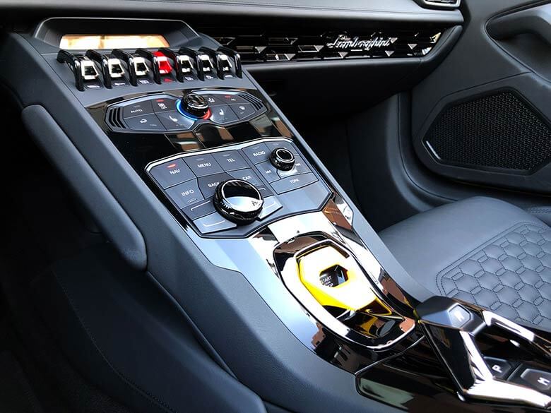 ランボルギーニ ウラカン スパイダー LP610-4 (LDF) 4WD - Giallo Inti イエロー  (17/21枚)