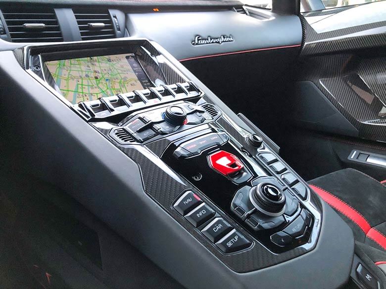 (16/20枚) ランボルギーニ アヴェンタドール LP750-4 SV Rosso Bia(レッドパール）  MY2015 