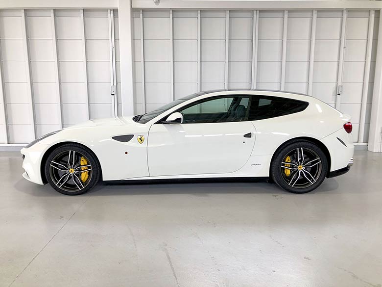 フェラーリ FF F1 DCT 4WD - ホワイト (5/24枚)