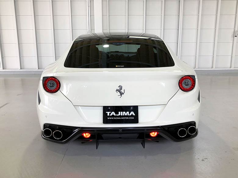 フェラーリ FF F1 DCT 4WD - ホワイト (7/24枚)