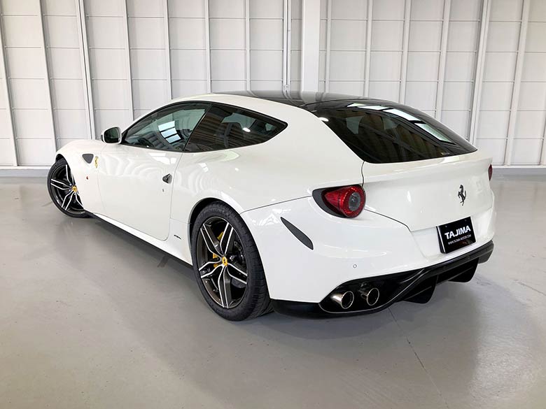 フェラーリ FF F1 DCT 4WD - ホワイト (8/24枚)