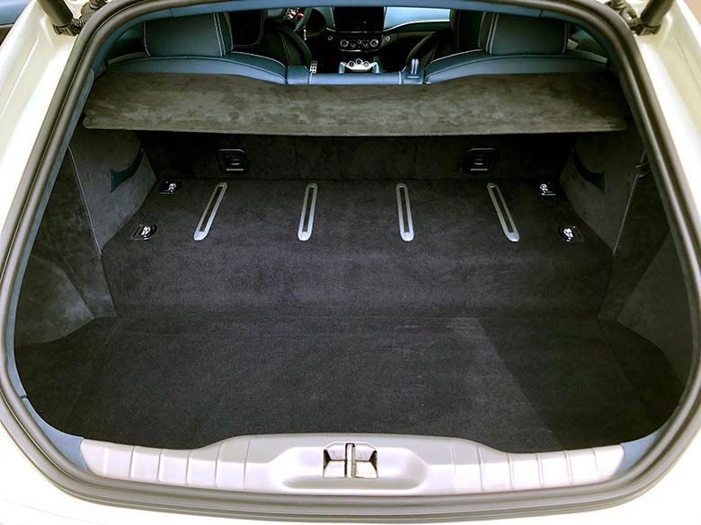 フェラーリ FF F1 DCT 4WD - ホワイト (23/24枚)