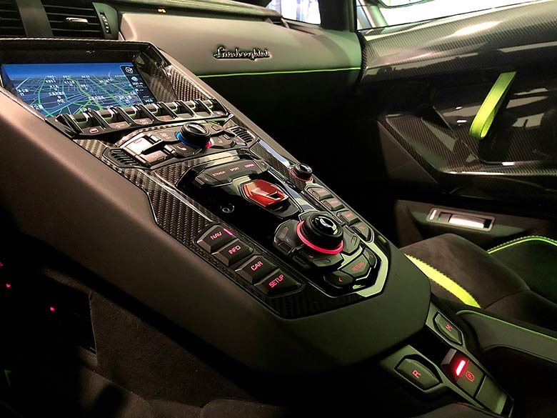 ブランディングパッケージ　ナビゲーションシステム (11/20枚) ランボルギーニ アヴェンタドール SV LP750-4 Verde Ithaca（グリーンパール）  MY2017