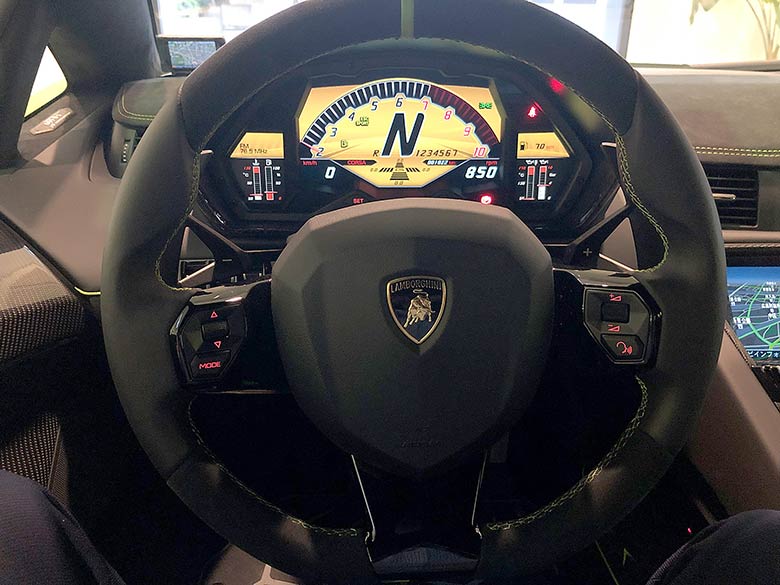 カーボンインテリア (16/20枚) ランボルギーニ アヴェンタドール SV LP750-4 Verde Ithaca（グリーンパール）  MY2017