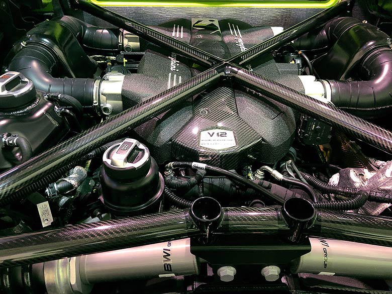 カーボンエンジンカバー＆Xフレーム (17/20枚) ランボルギーニ アヴェンタドール SV LP750-4 Verde Ithaca（グリーンパール）  MY2017