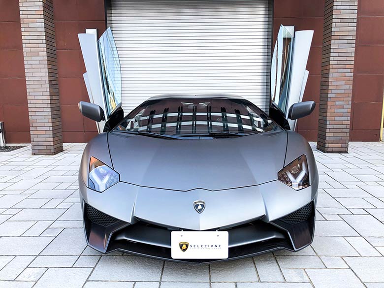 フロントガラス　プロテクションフィルム施工(2/20枚)  ランボルギーニ アヴェンタドール LP750-4 SV ロードスター マットグレーメタリック MY2017