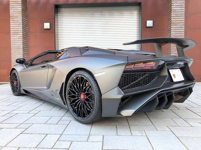 カーボン　リヤエアインテーク(5/20枚) ランボルギーニ アヴェンタドール LP750-4 SV ロードスター マットグレーメタリック MY2017