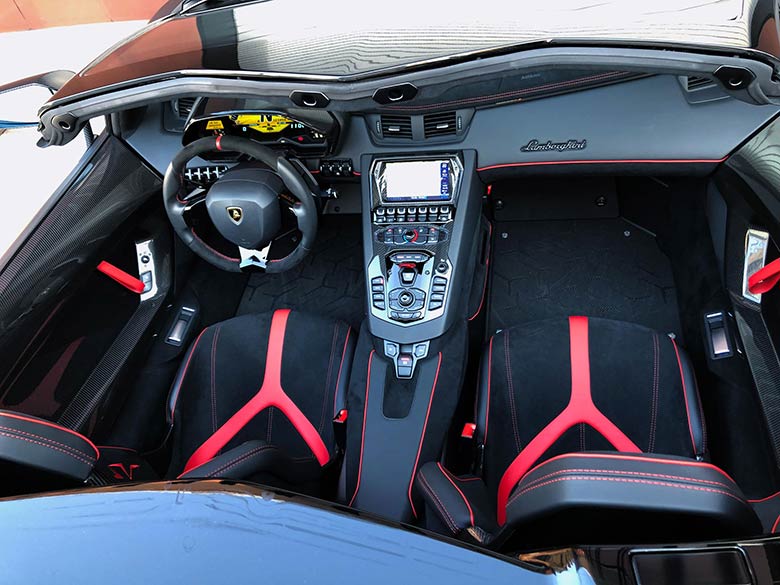 SVインテリア(17/20枚)(17/20枚) ランボルギーニ アヴェンタドール LP750-4 SV ロードスター マットグレーメタリック MY2017