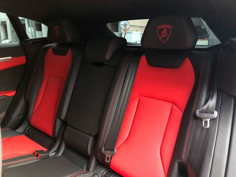 ランボルギーニ ウルス4.0 4WD - グレーメタリック(12/20枚)