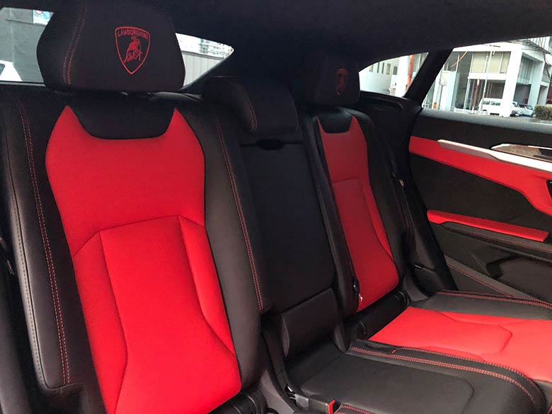 ランボルギーニ ウルス4.0 4WD - グレーメタリック(13/20枚)