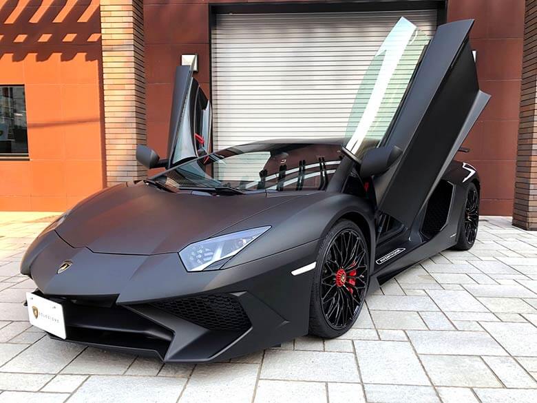 ランボルギーニ アヴェンタドールSV LP750-4