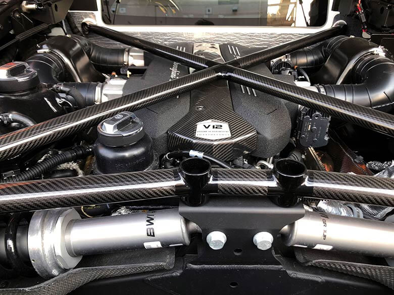 (9/18枚) ランボルギーニ アヴェンタドール LP750-4 SV マットブラック フルラッピング(ベースカラー ホワイト)  MY2016