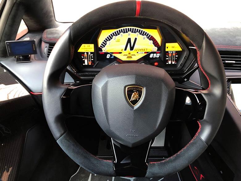 (14/18枚) ランボルギーニ アヴェンタドール LP750-4 SV マットブラック フルラッピング(ベースカラー ホワイト)  MY2016